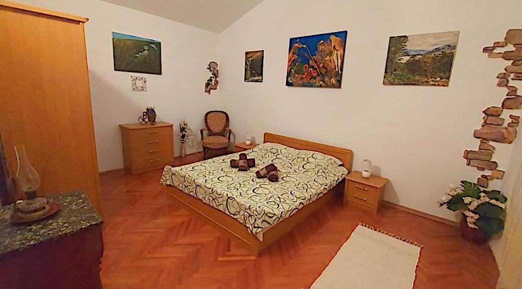 Holiday House Letizia Premantura Ngoại thất bức ảnh