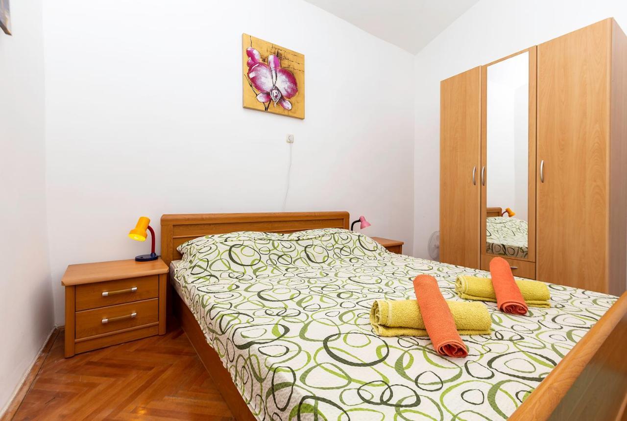 Holiday House Letizia Premantura Ngoại thất bức ảnh